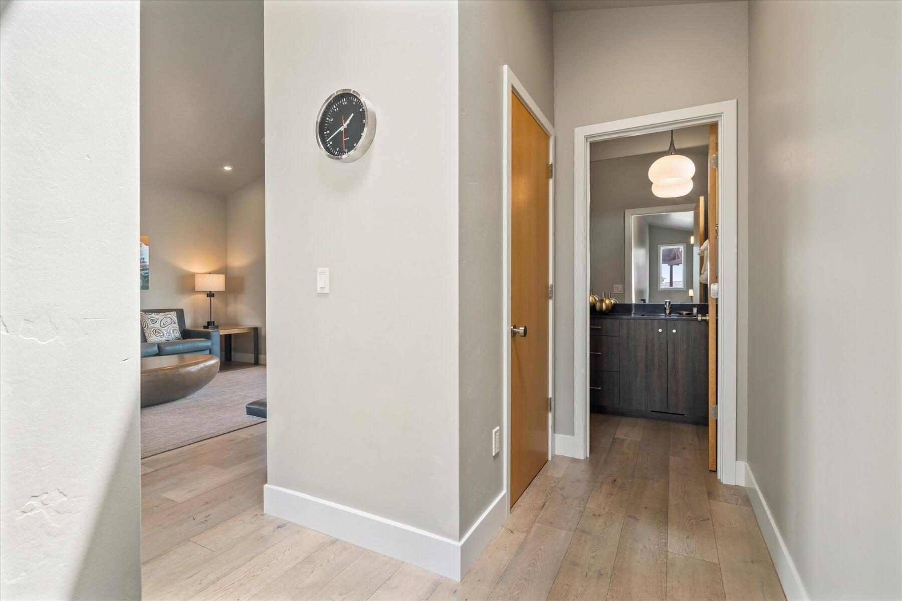 19208 Gateway Loop, Unit 17 Bend, OR 97702 - Photo 10 of 38 Guest bathroom upstairs off the great room