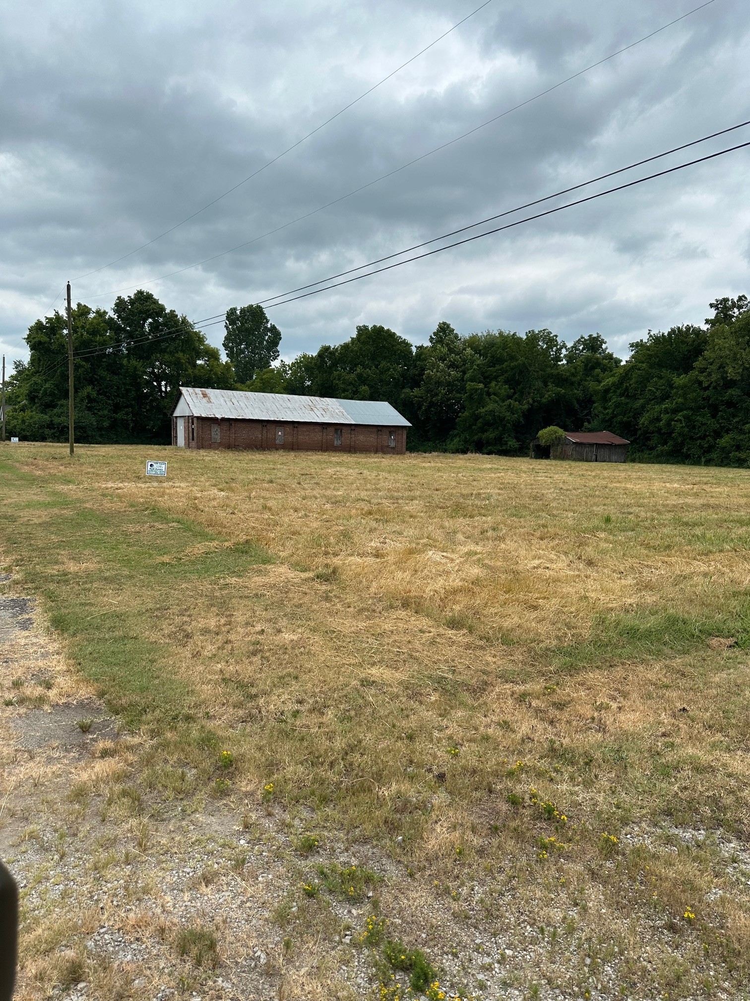 0 Railroad Street Mount Pleasant, TN 38474 - Photo 7 of 8 a view of an ocean and beach