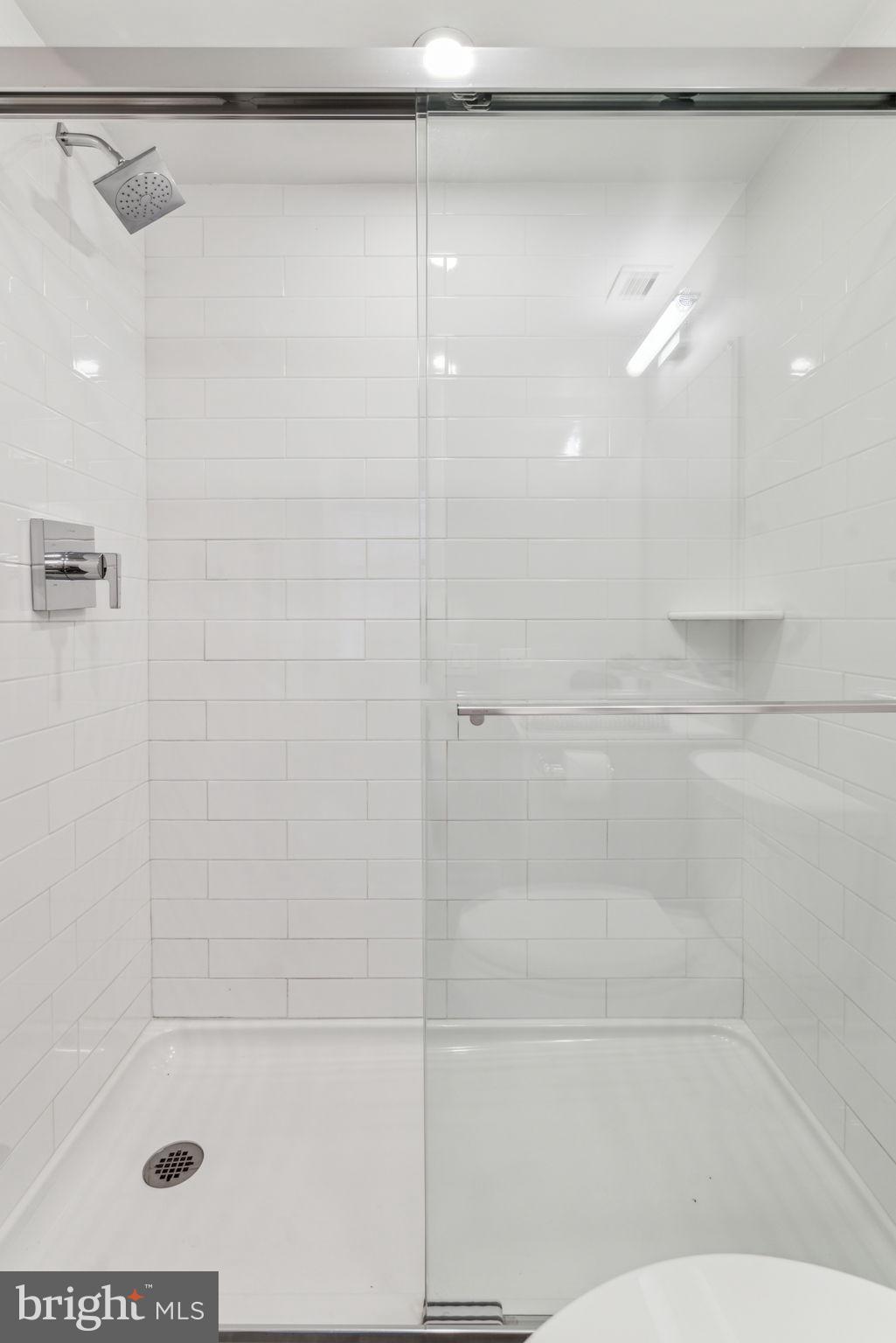 875 Sansom Street, Unit 1409 Philadelphia, PA 19107 - Photo 20 of 35