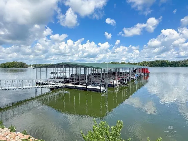 $235,000 | 958 North 3555 East Road, Neoga, IL 62447