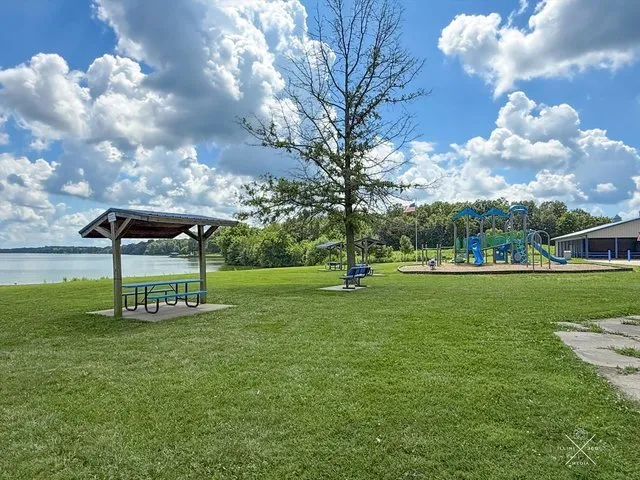 $235,000 | 958 North 3555 East Road, Neoga, IL 62447