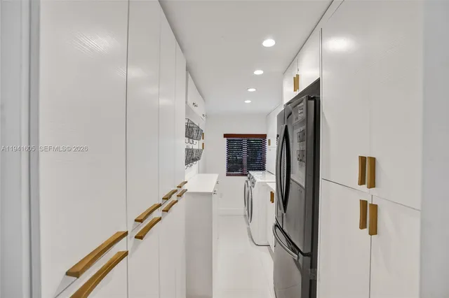 $2,990,000 | 19130 Northeast 21st Avenue, North Miami Beach, FL 33179