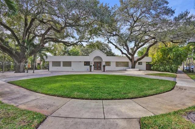 $2,990,000 | 19130 Northeast 21st Avenue, North Miami Beach, FL 33179