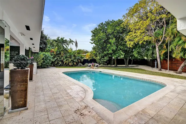 $2,990,000 | 19130 Northeast 21st Avenue, North Miami Beach, FL 33179