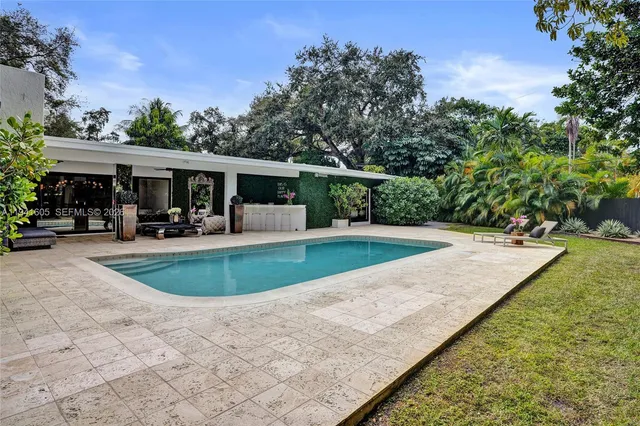 $2,990,000 | 19130 Northeast 21st Avenue, North Miami Beach, FL 33179