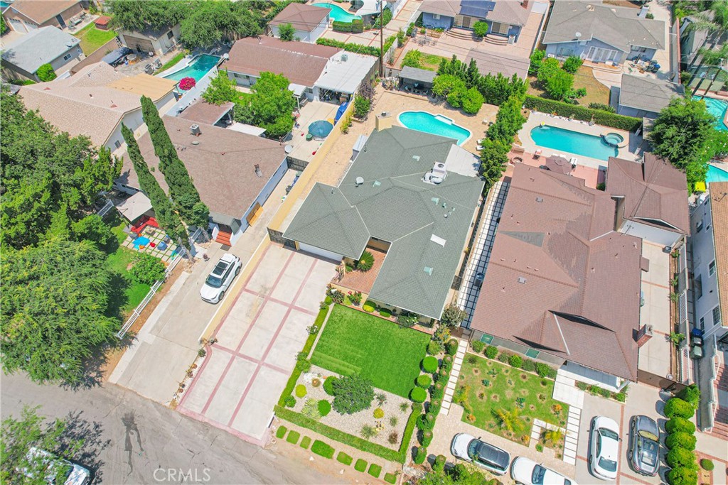 2395 Cooley Place Pasadena, CA 91104 - Photo 41 of 46 an aerial view of a house with a yard