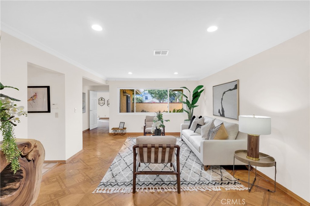 2395 Cooley Place Pasadena, CA 91104 - Photo 9 of 46 a living room with furniture