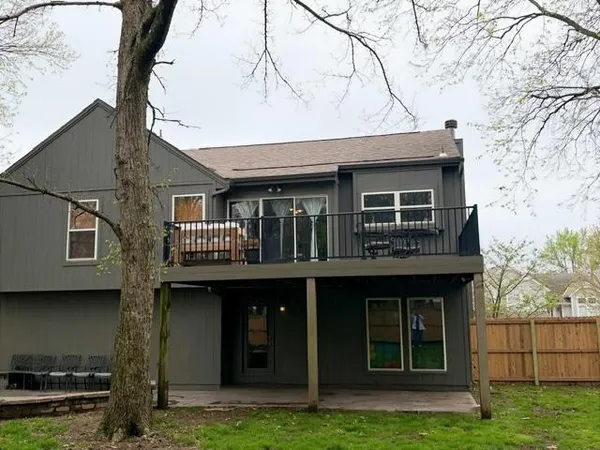 $330,000 | 20630 219th Terrace, Spring Hill, KS 66083