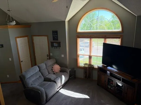 $330,000 | 20630 219th Terrace, Spring Hill, KS 66083