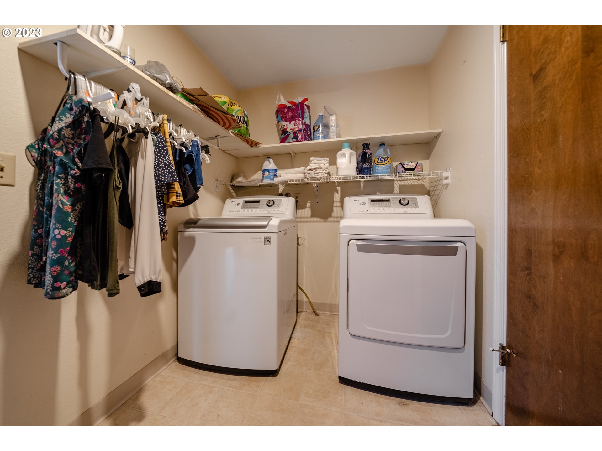 1857 Southwest 5th Street Gresham, OR 97080 - Photo 28 of 40 a utility room with dryer and washer
