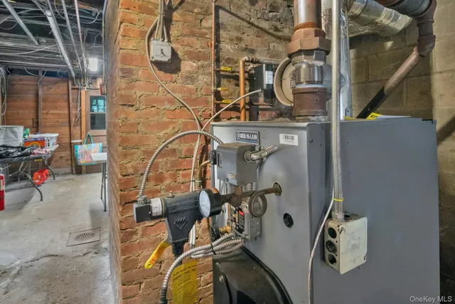 $1,250,000 | 858 Pleasantville Road, Briarcliff Manor, NY 10510