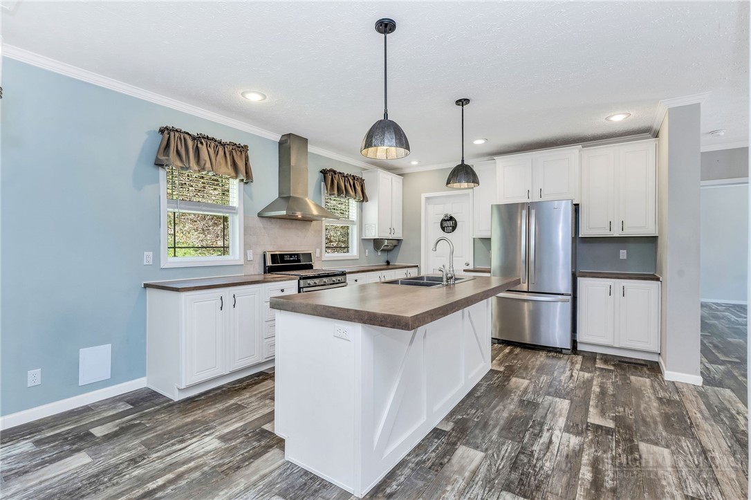 2576 Ed Little Road Creston, NC 28615 - Photo 8 of 38