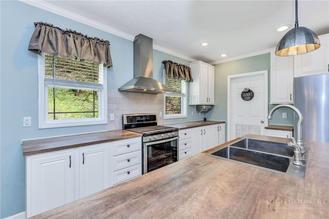 2576 Ed Little Road Creston, NC 28615 - Photo 10 of 38