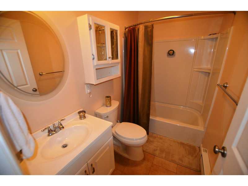 10 East Beach Road, Unit 4 Charlestown, RI 02813 - Photo 12 of 18 Bathroom.