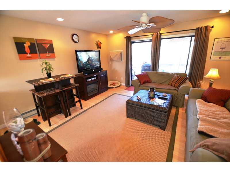 10 East Beach Road, Unit 4 Charlestown, RI 02813 - Photo 5 of 18 Living Room.