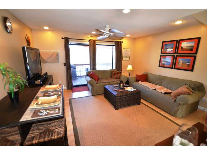 10 East Beach Road, Unit 4 Charlestown, RI 02813 - Photo 6 of 18 Living Room.
