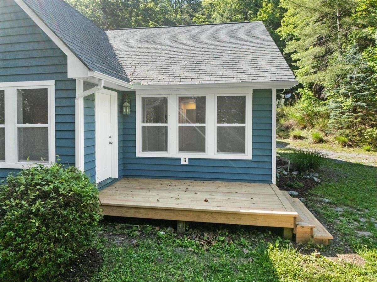 56 Craig Woods Road New Castle, VA 24127 - Photo 6 of 73 Gallery Image 6