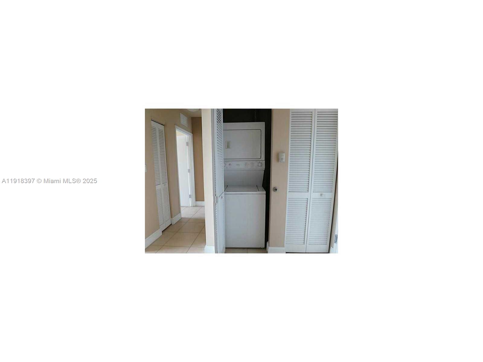 2525 Southwest 3rd Avenue, Unit 704 Miami, FL 33129 - Photo 11 of 13 a picture of a wall with white walls