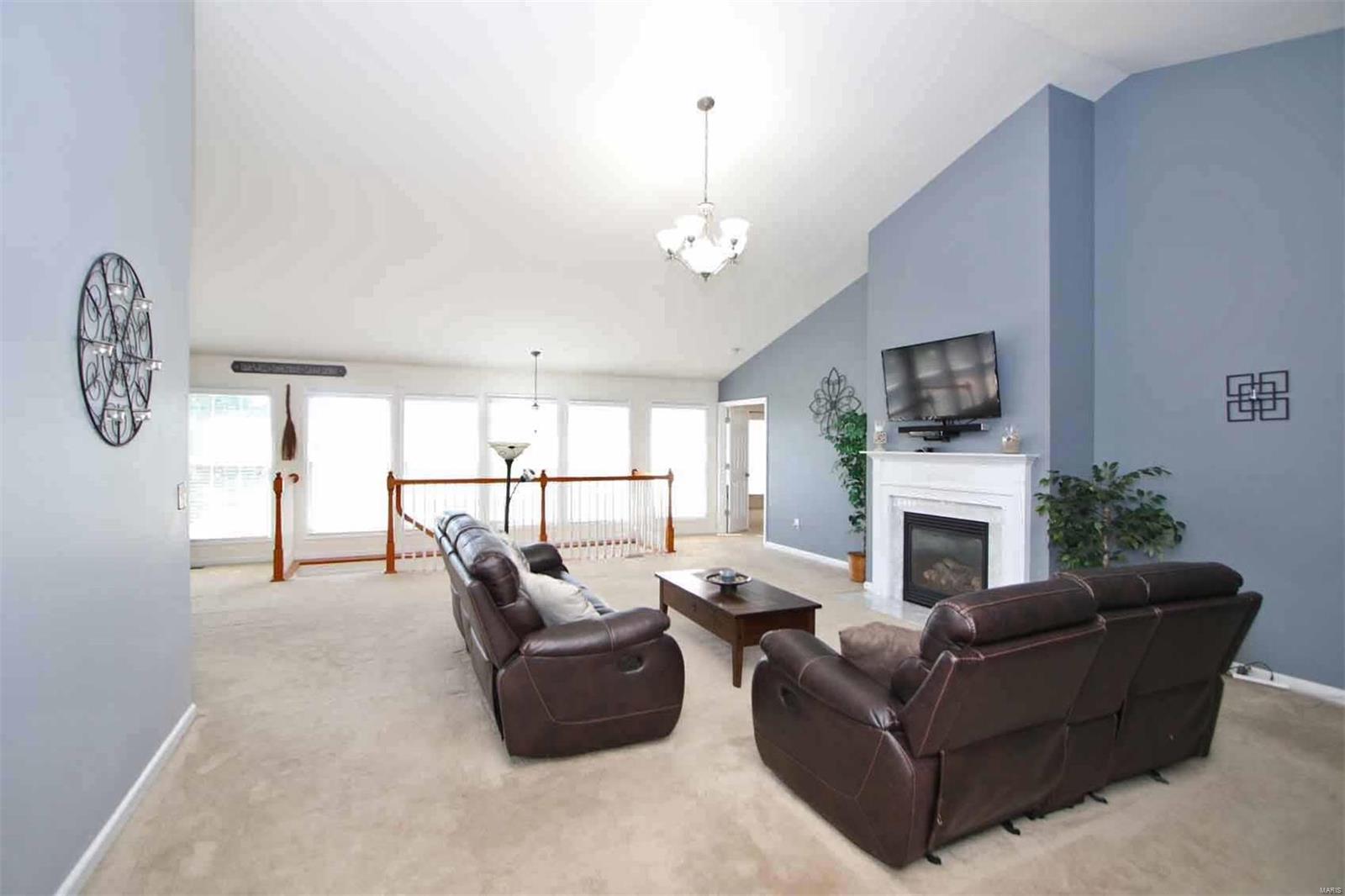 209 Azalea Court O'Fallon, IL 62269 - Photo 3 of 77 Gallery Image 3
