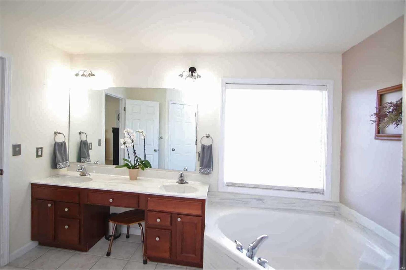 209 Azalea Court O'Fallon, IL 62269 - Photo 26 of 77 Gallery Image 26