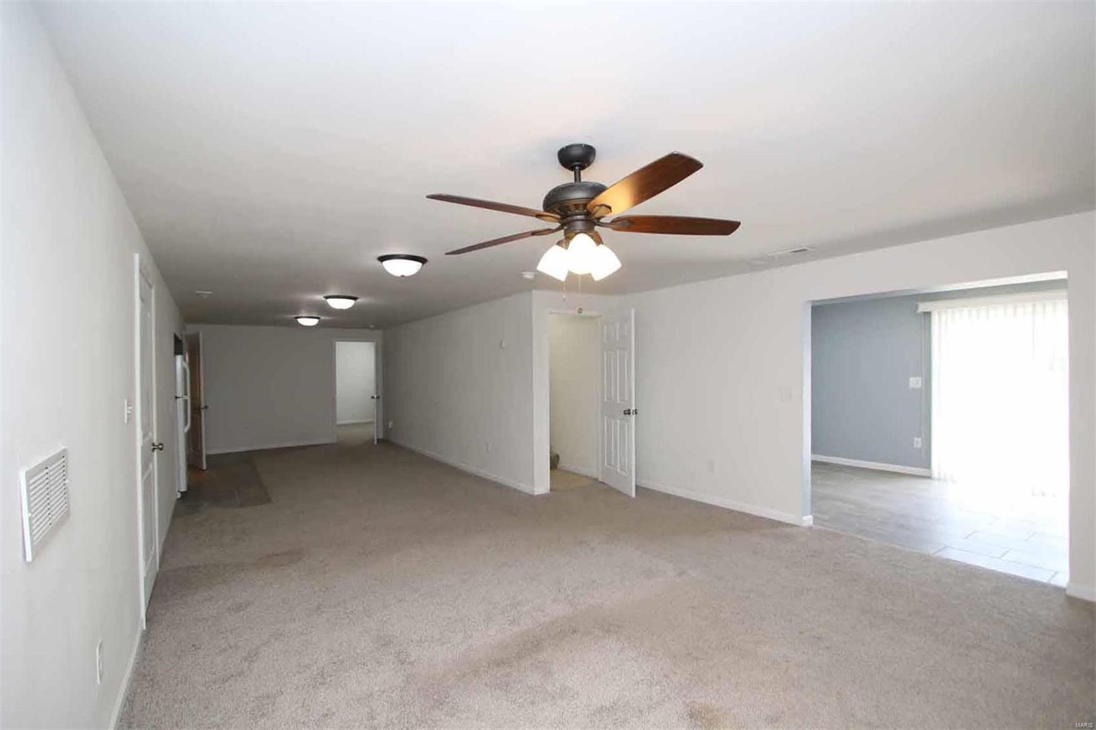 209 Azalea Court O'Fallon, IL 62269 - Photo 39 of 77 Gallery Image 39
