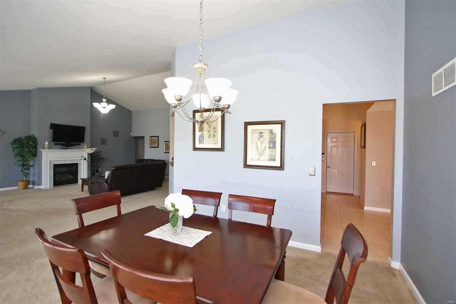 209 Azalea Court O'Fallon, IL 62269 - Photo 9 of 77 Gallery Image 9