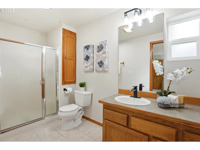 a black and white photo of a city