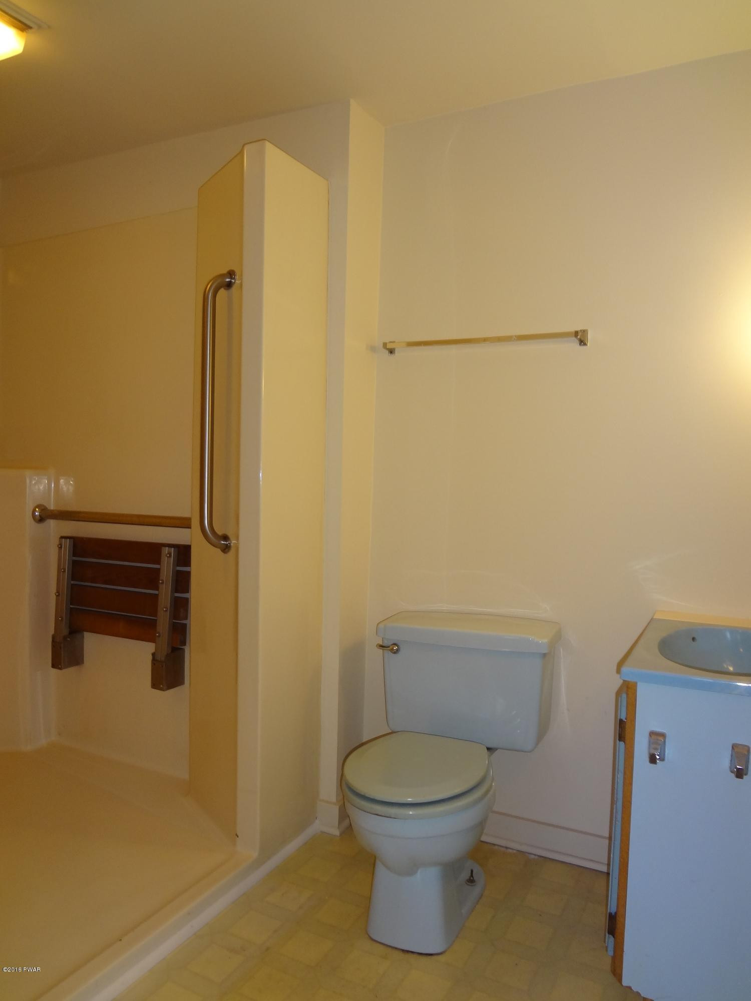 154 Hemlock Grove Road Greentown, PA 18426 - Photo 19 of 49