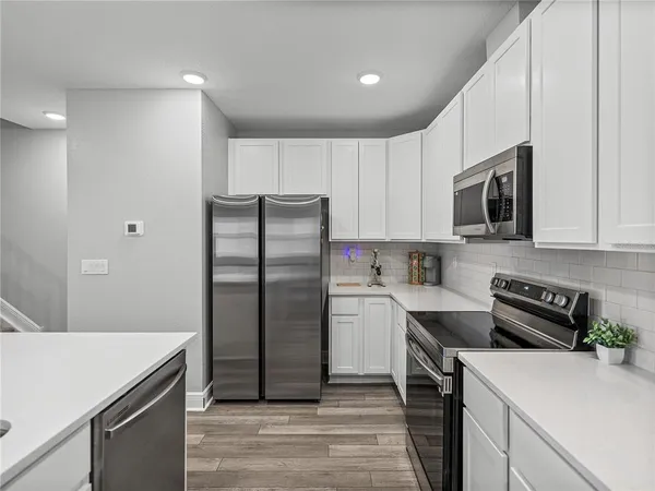 $3,200 | 11232 Bram Bay Court, San Antonio, FL 33576