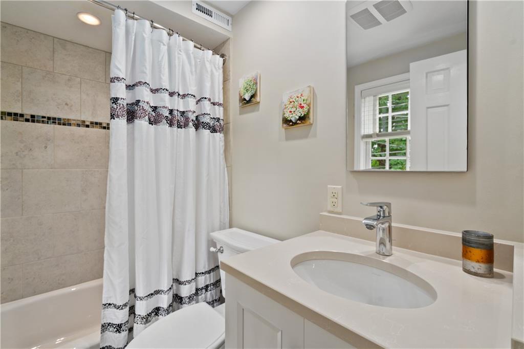 427 Coventry Road Pittsburgh, PA 15213 - Photo 16 of 36