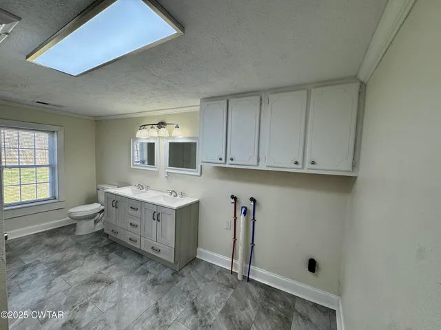 $169,900 | 180 State Rte 22a South, Jacks Creek, TN 38347