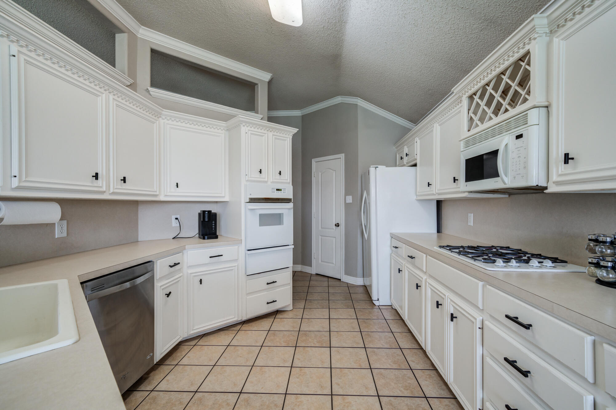 6715 9th Street Lubbock, TX 79416 - Photo 14 of 43 DSC08776_77_78_79_80