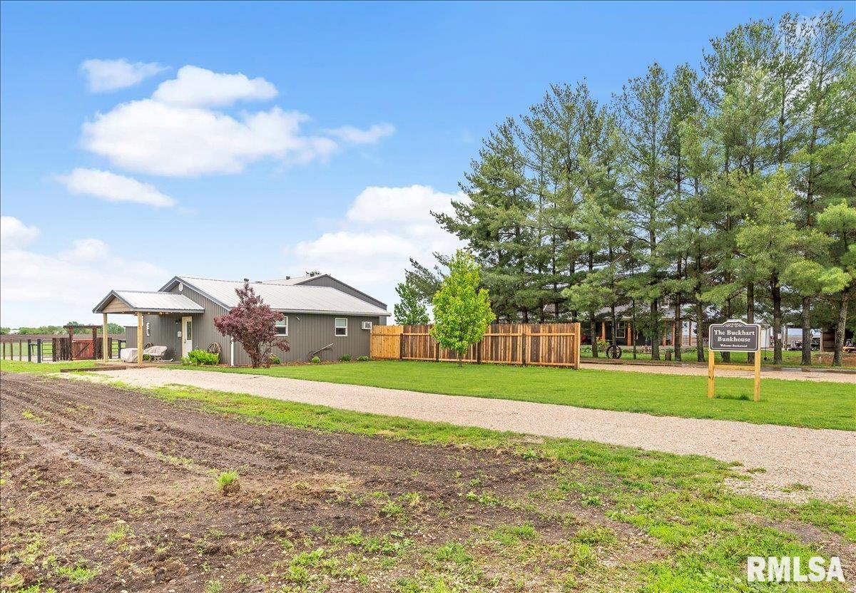 2618 County Road 625 East Rochester, IL 62563 - Photo 5 of 43