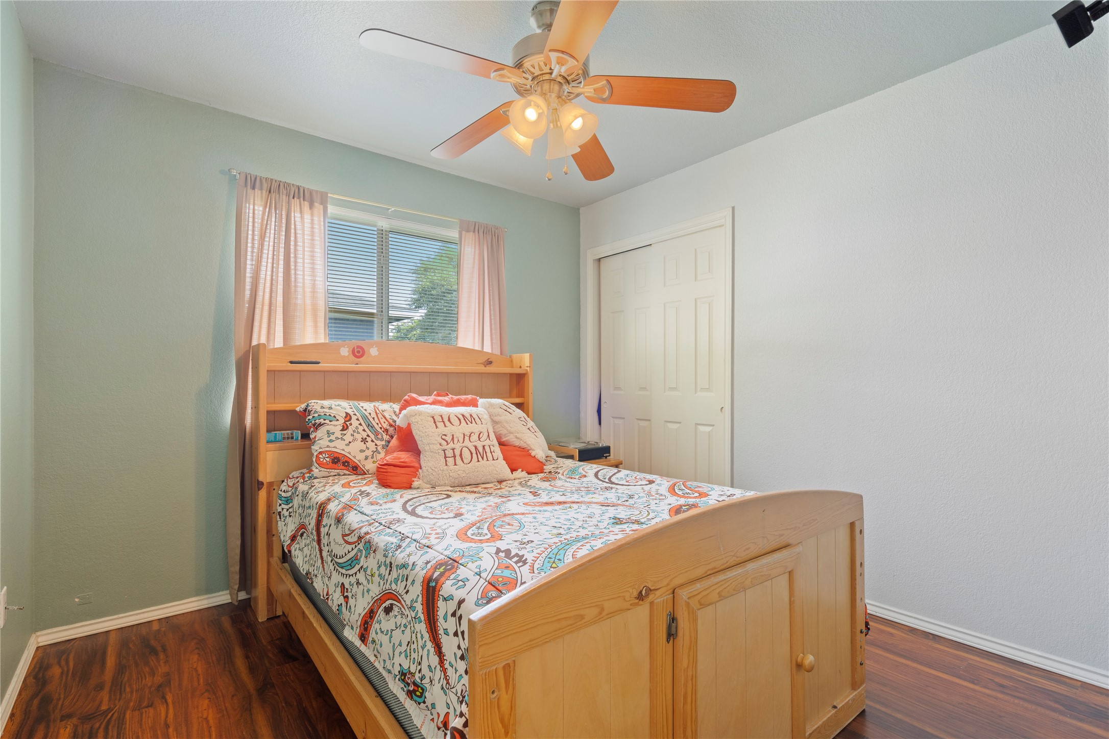 120 Grant Way Kyle, TX 78640 - Photo 12 of 19 Secondary Bedroom