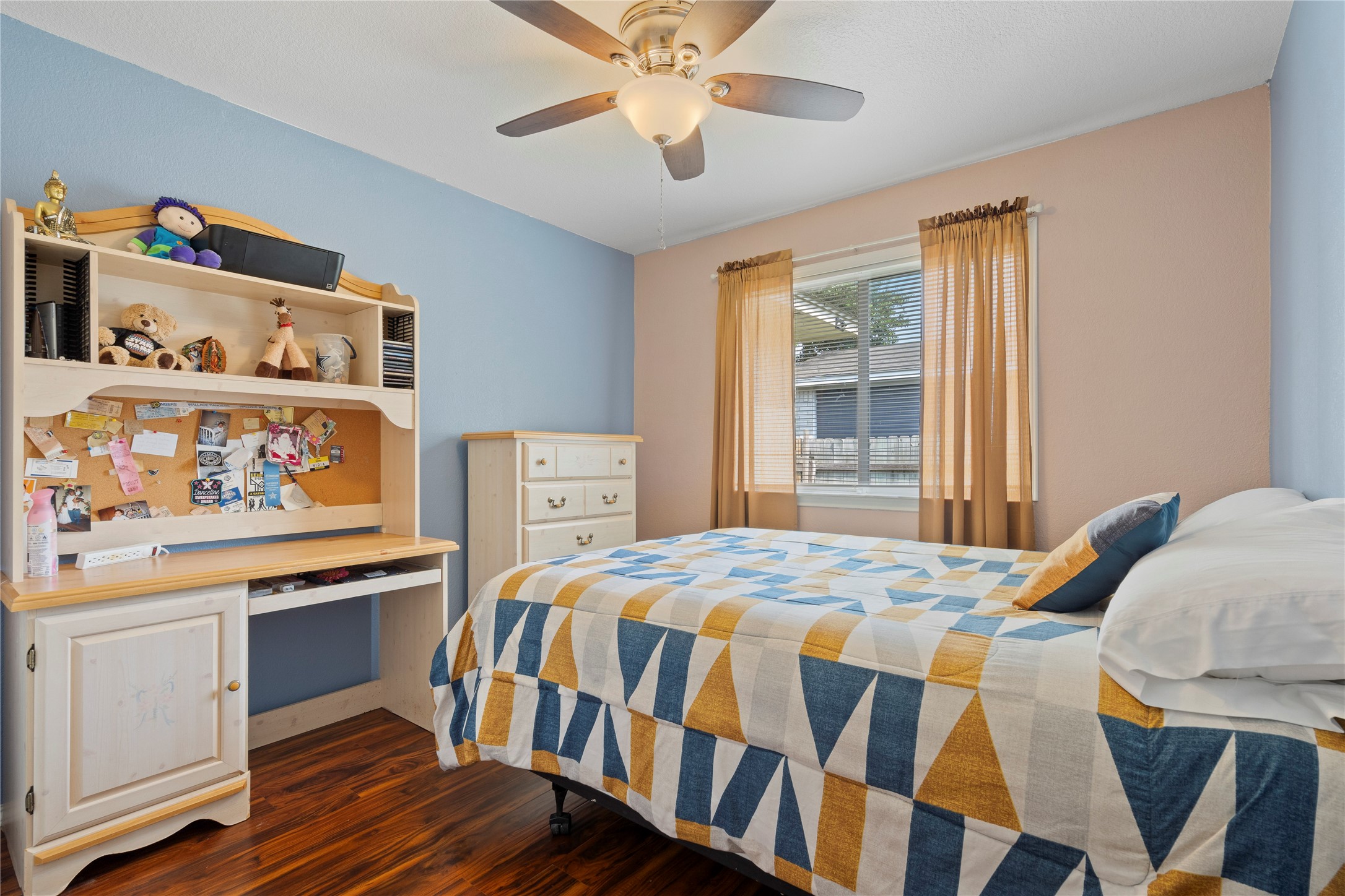 120 Grant Way Kyle, TX 78640 - Photo 14 of 19 Secondary Bedroom