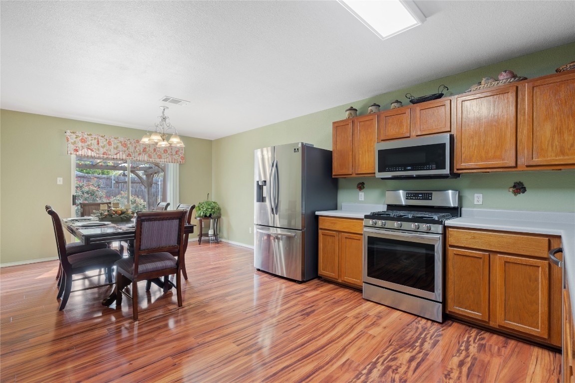 120 Grant Way Kyle, TX 78640 - Photo 6 of 19