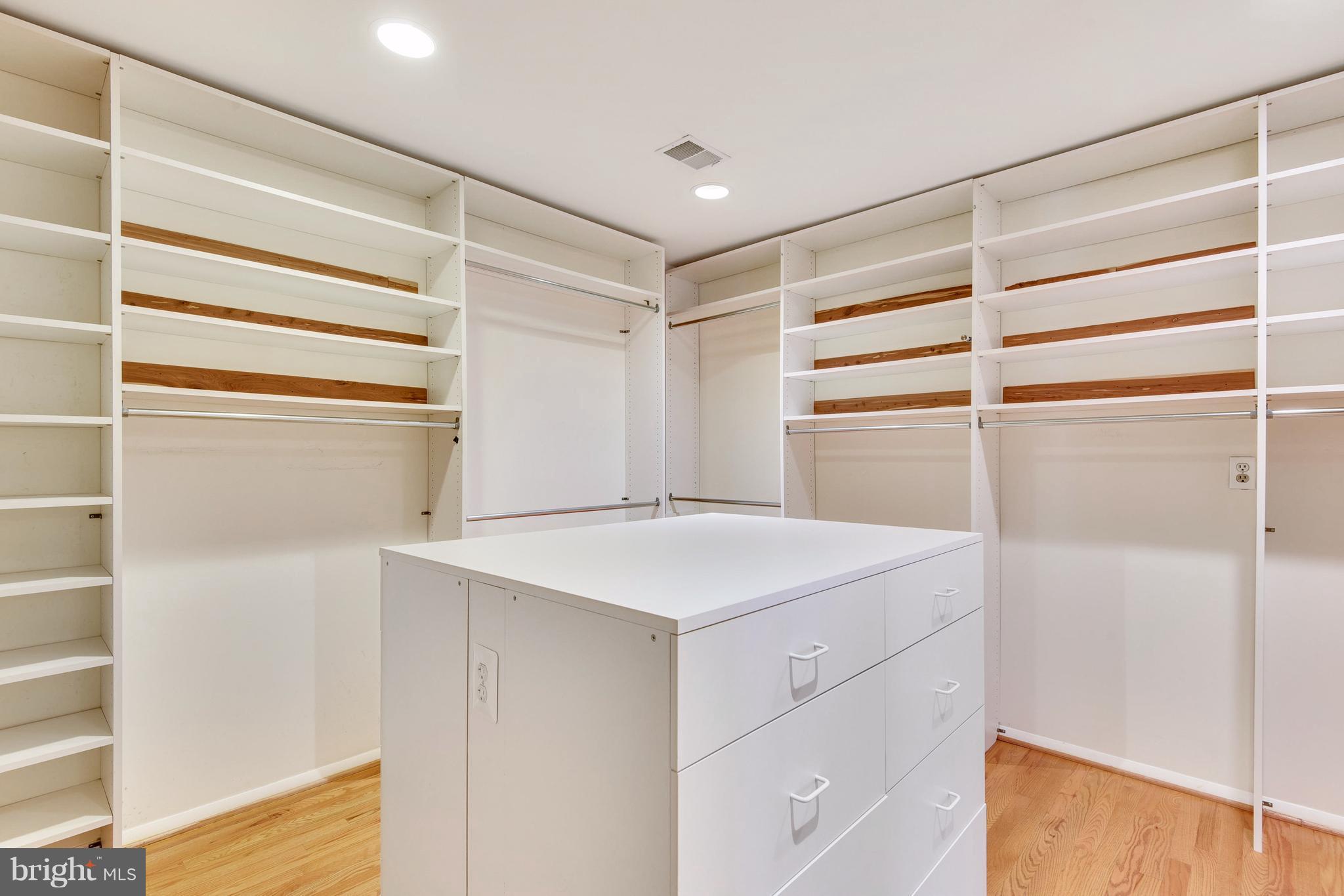 1217 Edgevale Road Silver Spring, MD 20910 - Photo 22 of 27 Bedroom (Master)