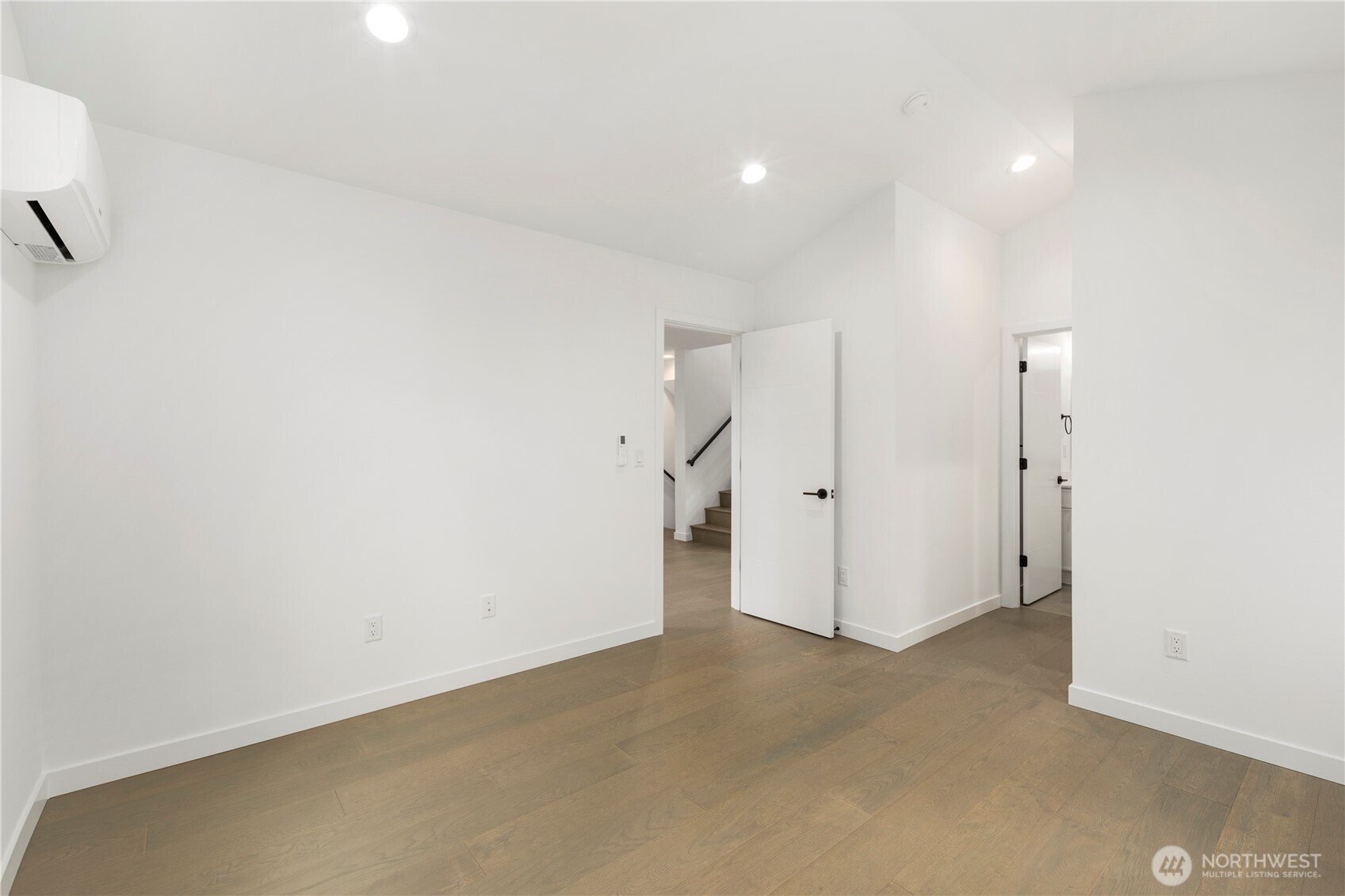 516 North 102nd Street Seattle, WA 98133 - Photo 13 of 18
