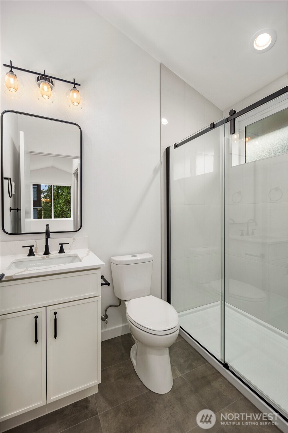 516 North 102nd Street Seattle, WA 98133 - Photo 16 of 18