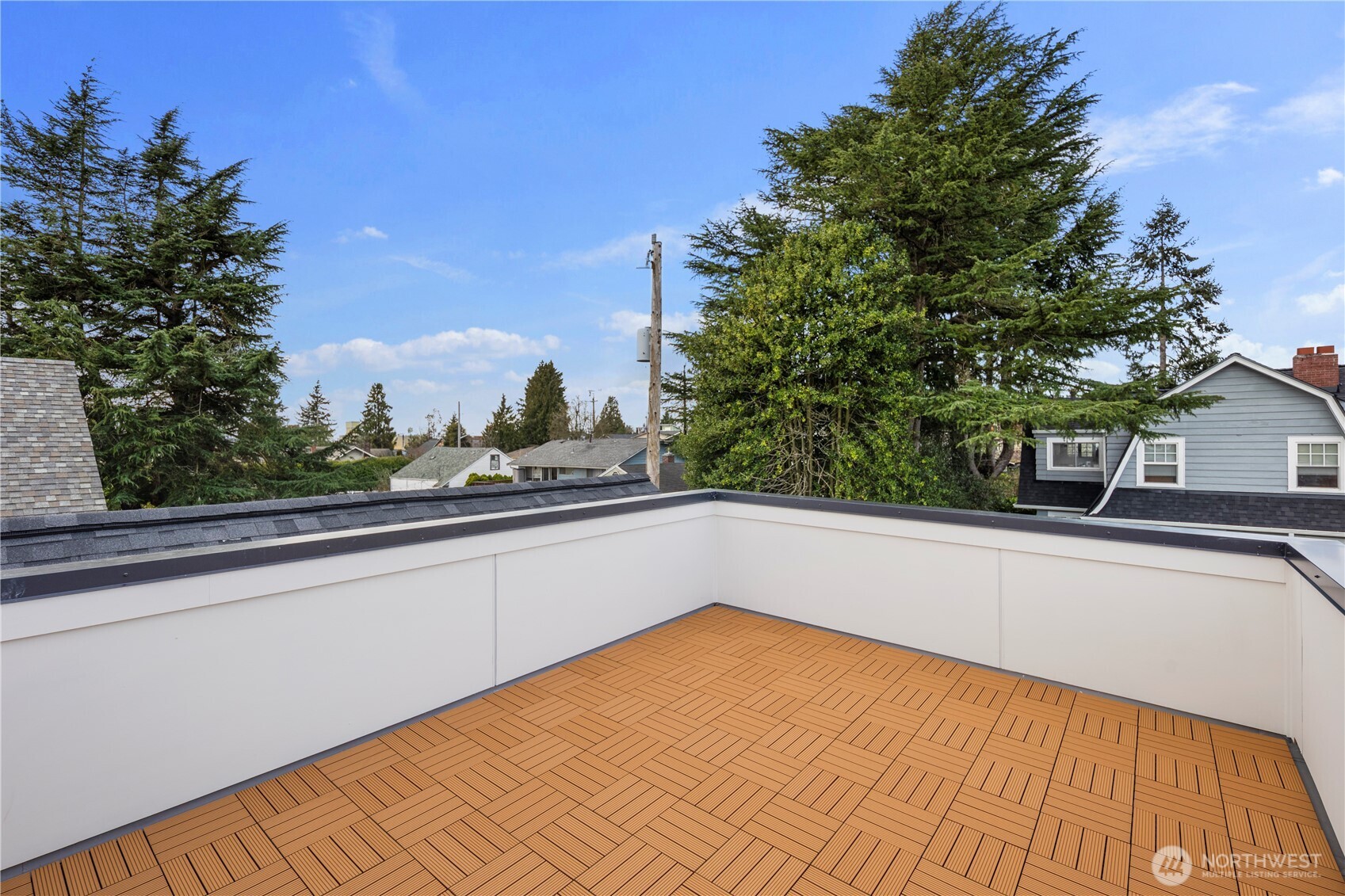 516 North 102nd Street Seattle, WA 98133 - Photo 17 of 18
