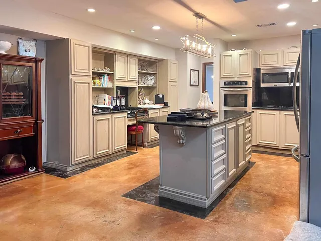 $599,000 | 2240 Fleance Drive, Pensacola, FL 32503