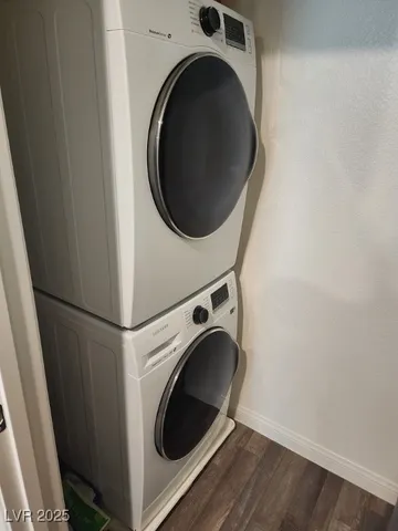 $2,000 | 6925 Spicy Merlot Street, North Las Vegas, NV 89086