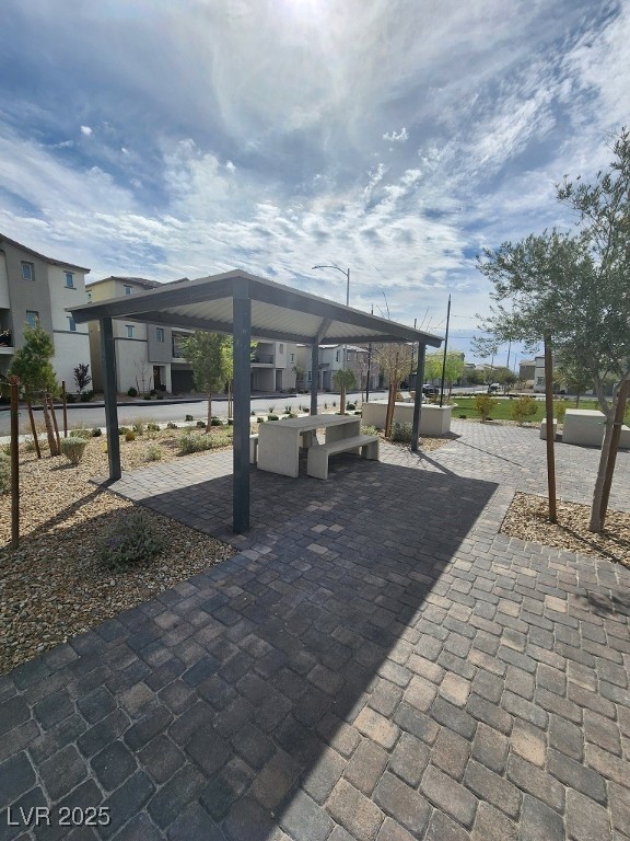 6925 Spicy Merlot Street North Las Vegas, NV 89086 - Photo 27 of 33 View of patio