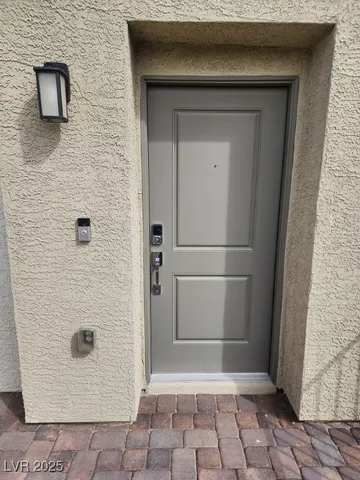 $2,000 | 6925 Spicy Merlot Street, North Las Vegas, NV 89086