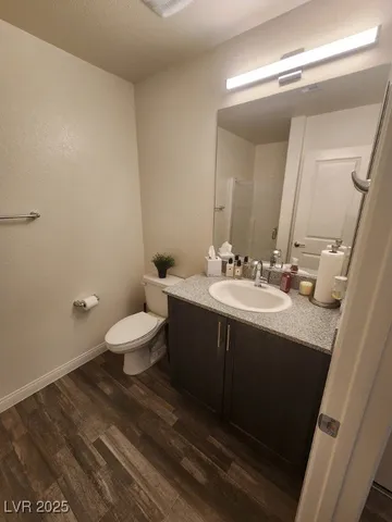 $2,000 | 6925 Spicy Merlot Street, North Las Vegas, NV 89086