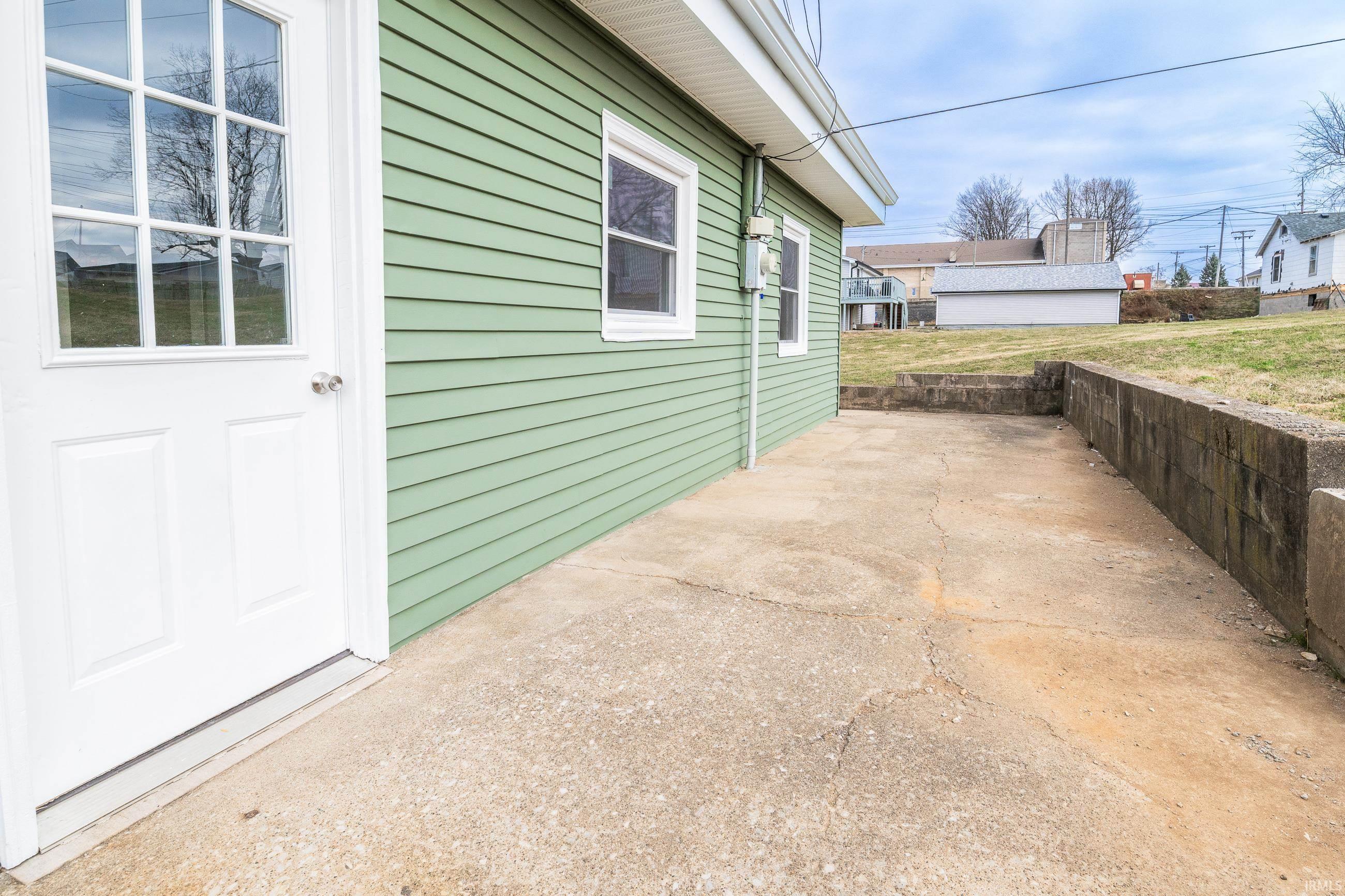 1824 14th Street Bedford, IN 47421 - Photo 32 of 36