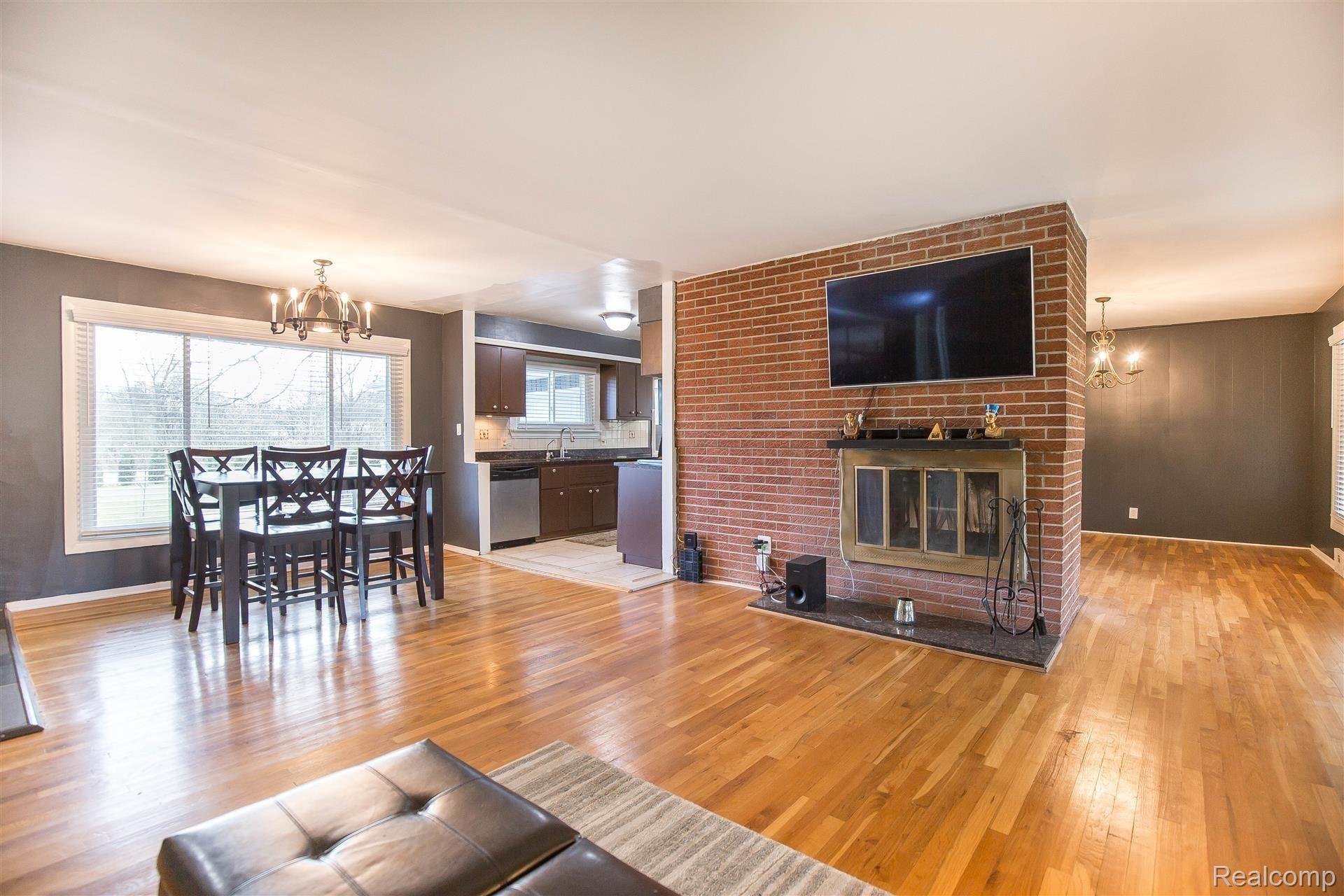 32315 Middlebelt Road Farmington, MI 48334 - Photo 7 of 24 Image -3.jpg