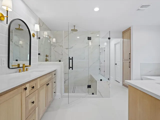 $870,000 | 10519 Brinwood Drive, Houston, TX 77043