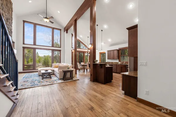 $1,990,000 | 12924 Dawn Drive, Donnelly, ID 83615