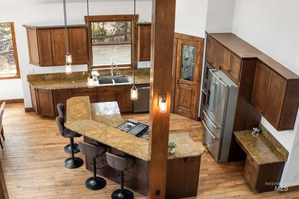 $1,990,000 | 12924 Dawn Drive, Donnelly, ID 83615